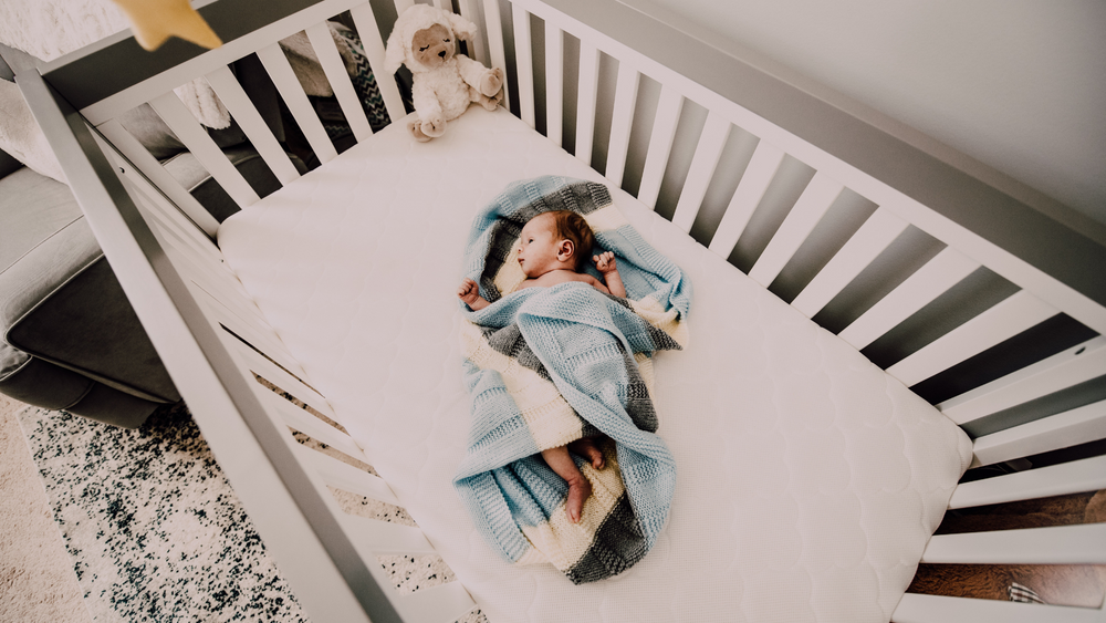 10 Things To Avoid When Visiting A Newborn