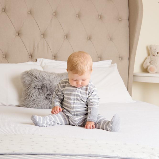 Grey Reversible Blanket-Blanket-100cm x 100cm-Li'l Zippers-Baby-Zip-Rompers